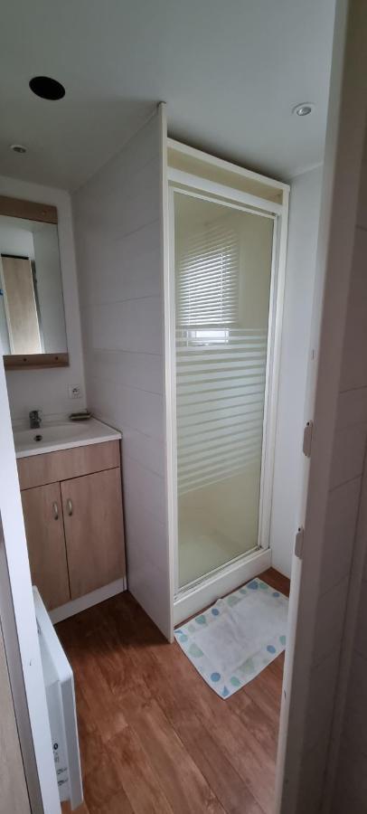 Mobil Home Sur La Cote Landaise Saint-Julien-en-Born Esterno foto