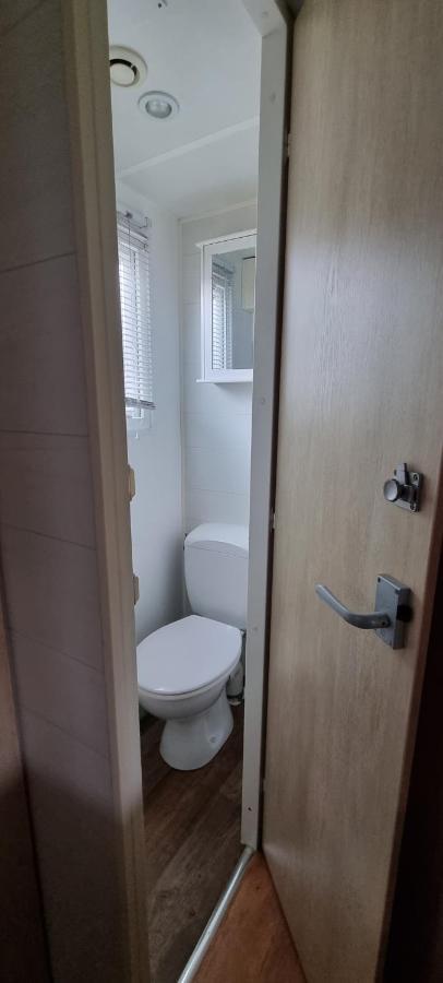 Mobil Home Sur La Cote Landaise Saint-Julien-en-Born Esterno foto
